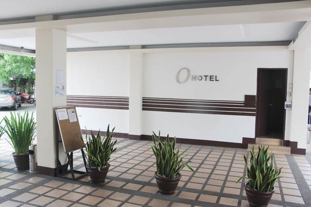 O Hotel Bacolod Exteriér fotografie